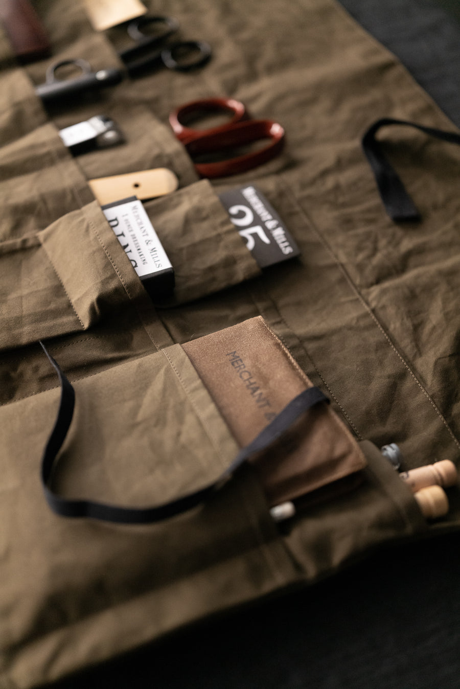 Merchant & Mills - THE TAILOR’S TOOL ROLL paper pattern - the good tonic